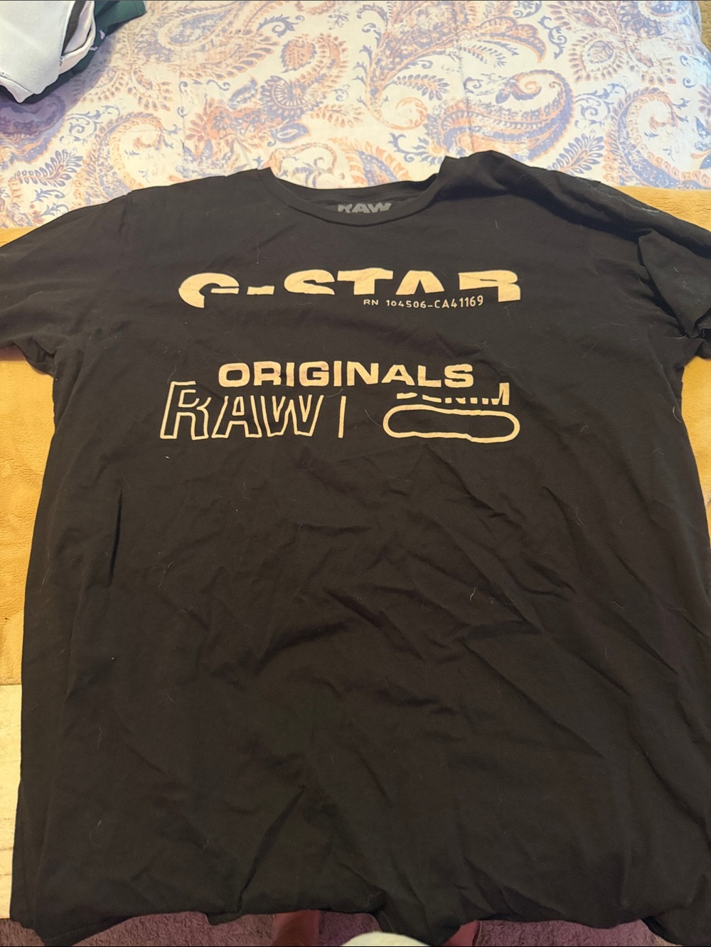 G-Star Black T-Shirt with Light Gray RAW Responsibility Print